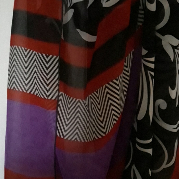 Rectangular Scarf - Picture 3 of 6